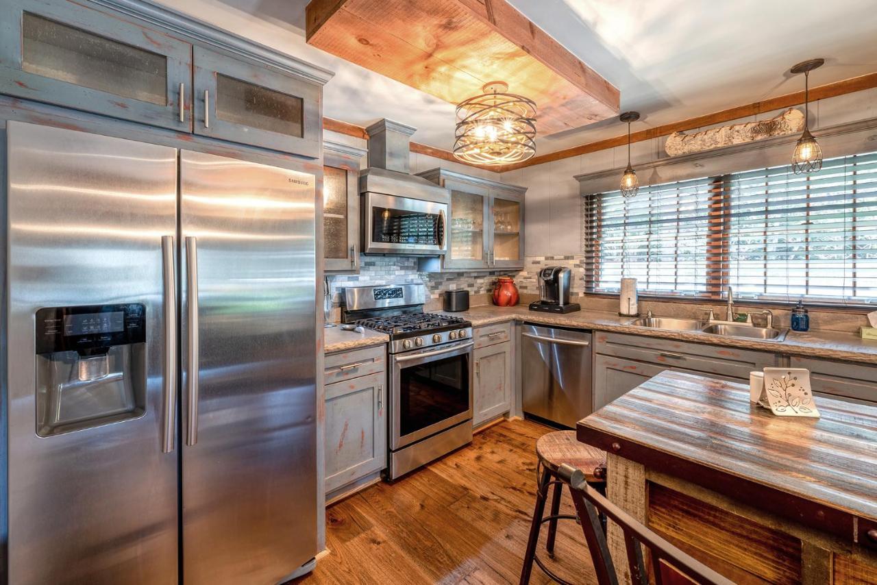 Staynantahala - Smoky Mountain Cabins And Luxury Yurts Aquone Exteriör bild